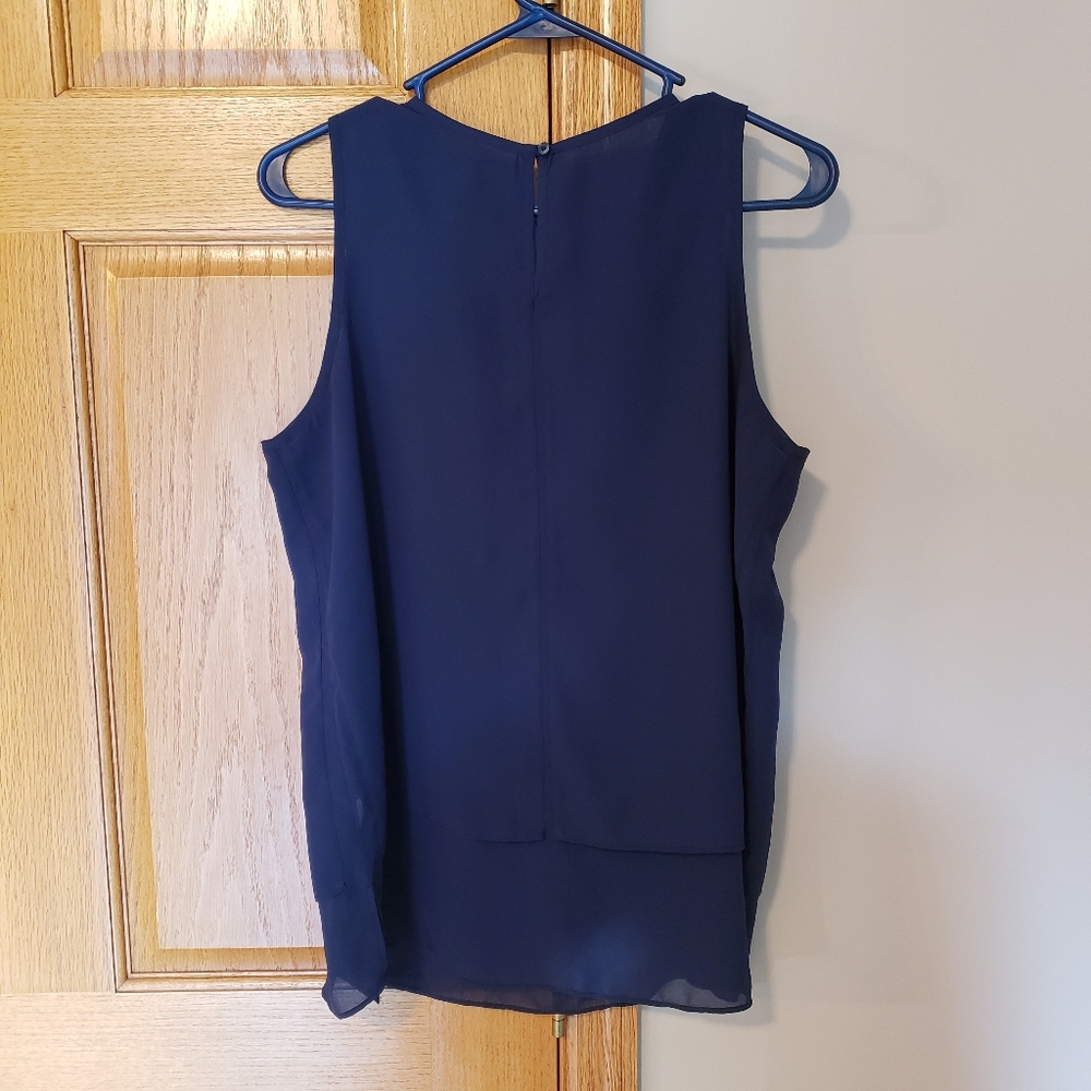 GAP Flowy Tank - Picture 3 of 3